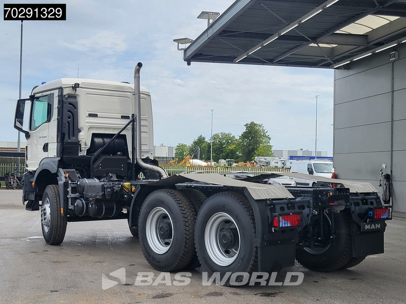 MAN TGS 40.400 6X4 NEW 6x4 chassis PTO Preparation Steelsuspension Big-Axle Automatic Euro 2 - Podvozek s kabinou: obrázek 2 MAN TGS 40.400 6X4 NEW 6x4 chassis PTO Preparation Steelsuspension Big-Axle Automatic Euro 2 - Podvozek s kabinou: obrázek 2