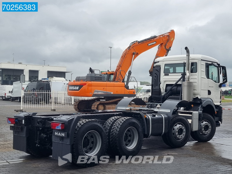 MAN TGS 41.440 8X4 NEW chassis Steelsuspension Automatic Euro 6 - Podvozek s kabinou: obrázek 5 MAN TGS 41.440 8X4 NEW chassis Steelsuspension Automatic Euro 6 - Podvozek s kabinou: obrázek 5