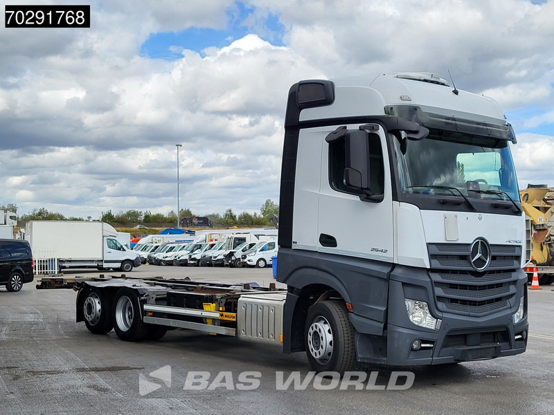 Mercedes-Benz Actros 2542 Actros 6X2 BDF Full air suspension BigSpace Standklima Automatic Euro 6 - Kontejnérový podvozek/ Výměnná nástavba: obrázek 3 Mercedes-Benz Actros 2542 Actros 6X2 BDF Full air suspension BigSpace Standklima Automatic Euro 6 - Kontejnérový podvozek/ Výměnná nástavba: obrázek 3