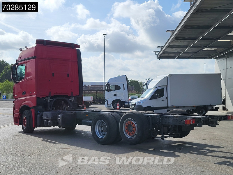 Mercedes-Benz Actros 2548 Actros 6X2 BigSpace Retarder PTO Liftachse Xenon ACC Navi Euro 6 - Podvozek s kabinou: obrázek 2 Mercedes-Benz Actros 2548 Actros 6X2 BigSpace Retarder PTO Liftachse Xenon ACC Navi Euro 6 - Podvozek s kabinou: obrázek 2