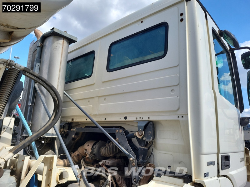 Mercedes-Benz Actros 3241 8X4 9m3 Schwing Stetter Retarder Big-Axle Steelsuspension 3-Pedals Euro 4 - Autodomíchávač: obrázek 5 Mercedes-Benz Actros 3241 8X4 9m3 Schwing Stetter Retarder Big-Axle Steelsuspension 3-Pedals Euro 4 - Autodomíchávač: obrázek 5