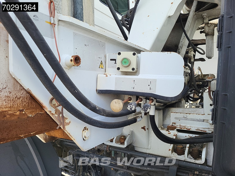 Autočerpadlo Mercedes-Benz Actros 3241 8X4 Cifa MK24.4Z Pompe+Mixer Retarder 3-Pedals Steelsuspension Big-Axle Euro 5: obrázek 9 Autočerpadlo Mercedes-Benz Actros 3241 8X4 Cifa MK24.4Z Pompe+Mixer Retarder 3-Pedals Steelsuspension Big-Axle Euro 5: obrázek 9