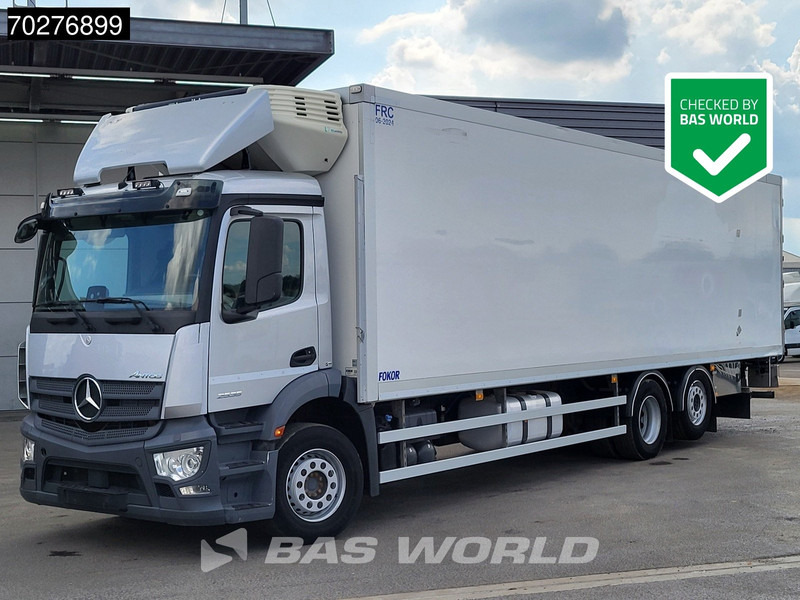 Mercedes-Benz Antos 2535 6X2 Lumikko L7 cooler ladebordwand Lift+Lenkachse Euro 6 - Chladírenský nákladní automobil: obrázek 1 Mercedes-Benz Antos 2535 6X2 Lumikko L7 cooler ladebordwand Lift+Lenkachse Euro 6 - Chladírenský nákladní automobil: obrázek 1