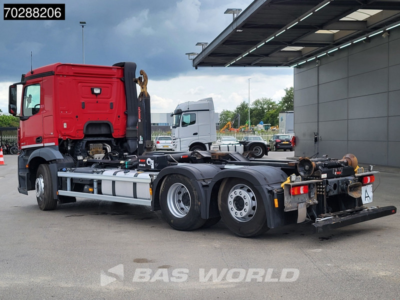 Mercedes-Benz Antos 2643 6X2 20tons HIAB 0PT20S59 Retarder Lift Axle Automatic ACC Euro 6 - Hákový nosič kontejnerů: obrázek 5 Mercedes-Benz Antos 2643 6X2 20tons HIAB 0PT20S59 Retarder Lift Axle Automatic ACC Euro 6 - Hákový nosič kontejnerů: obrázek 5