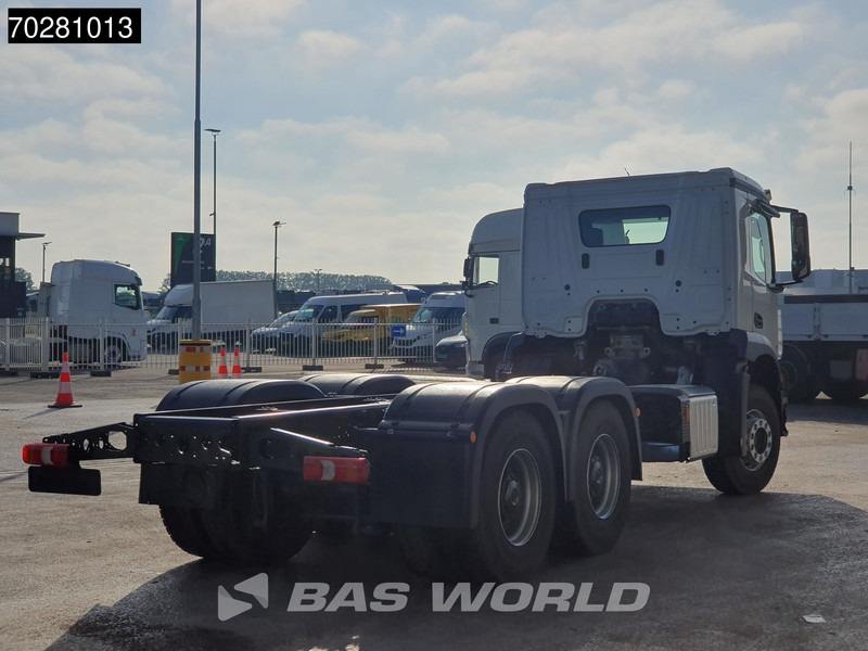 Mercedes-Benz Arocs 2636 6X4 NEW chassis Flywheel PTO Big-Axle Automatic Steelsuspension Euro 6 - Podvozek s kabinou: obrázek 5 Mercedes-Benz Arocs 2636 6X4 NEW chassis Flywheel PTO Big-Axle Automatic Steelsuspension Euro 6 - Podvozek s kabinou: obrázek 5