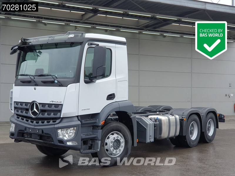 Mercedes-Benz Arocs 2636 6X4 NEW chassis Flywheel PTO Big-Axle Automatic Steelsuspension Euro 6 - Podvozek s kabinou: obrázek 1 Mercedes-Benz Arocs 2636 6X4 NEW chassis Flywheel PTO Big-Axle Automatic Steelsuspension Euro 6 - Podvozek s kabinou: obrázek 1