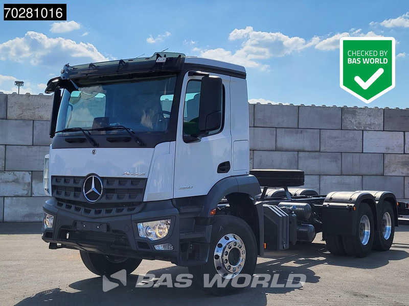 Mercedes-Benz Arocs 2640 6X4 NEW chassis Steel suspension Big-Axle Alcoa Automatic Euro 6 - Podvozek s kabinou: obrázek 1 Mercedes-Benz Arocs 2640 6X4 NEW chassis Steel suspension Big-Axle Alcoa Automatic Euro 6 - Podvozek s kabinou: obrázek 1