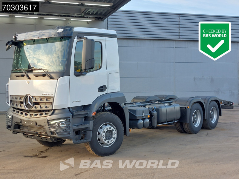 Mercedes-Benz Arocs 3340 6X4 NEW EURO 5 Chassis Steel Suspension Big-Axle Automatic - Podvozek s kabinou: obrázek 1 Mercedes-Benz Arocs 3340 6X4 NEW EURO 5 Chassis Steel Suspension Big-Axle Automatic - Podvozek s kabinou: obrázek 1