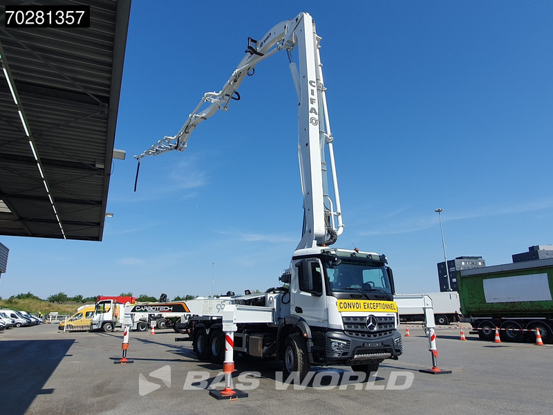 Mercedes-Benz Arocs 3343 6X4 CIFA K40H Carbotech Pump 5 arm Big-Axle Navi Euro 6 - Autočerpadlo: obrázek 3 Mercedes-Benz Arocs 3343 6X4 CIFA K40H Carbotech Pump 5 arm Big-Axle Navi Euro 6 - Autočerpadlo: obrázek 3