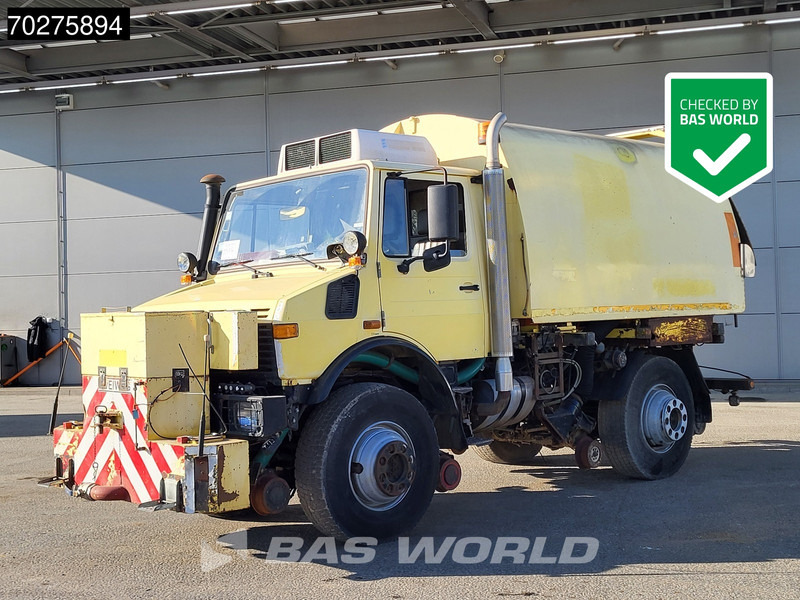 Mercedes-Benz Unimog 1650 4X4 Assaloni Vaccuum truck 4x4 Railway Manual Euro 2 - Čistič odpadových jam: obrázek 1 Mercedes-Benz Unimog 1650 4X4 Assaloni Vaccuum truck 4x4 Railway Manual Euro 2 - Čistič odpadových jam: obrázek 1