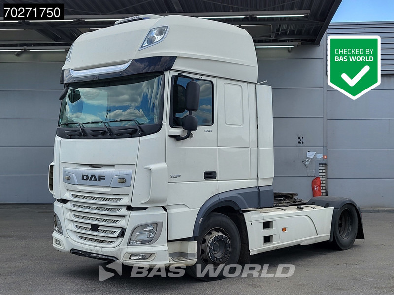 DAF XF 530 4X2 BROKEN ENGINE! Retarder Standklima ACC Euro 6 - Tahač: obrázek 1 DAF XF 530 4X2 BROKEN ENGINE! Retarder Standklima ACC Euro 6 - Tahač: obrázek 1