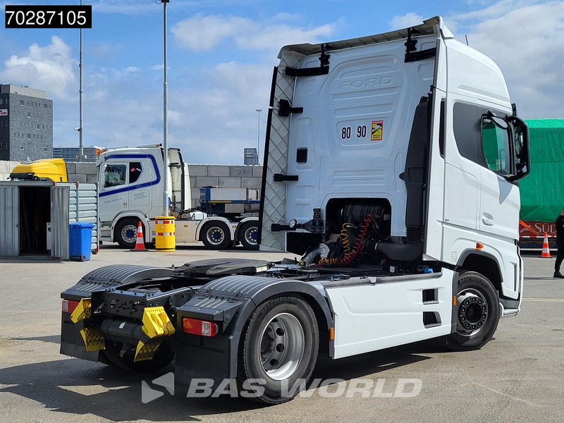 Ford F-Max 500 4X2 Retarder 2xTanks ACC Standklima Euro 6 - Tahač: obrázek 5 Ford F-Max 500 4X2 Retarder 2xTanks ACC Standklima Euro 6 - Tahač: obrázek 5