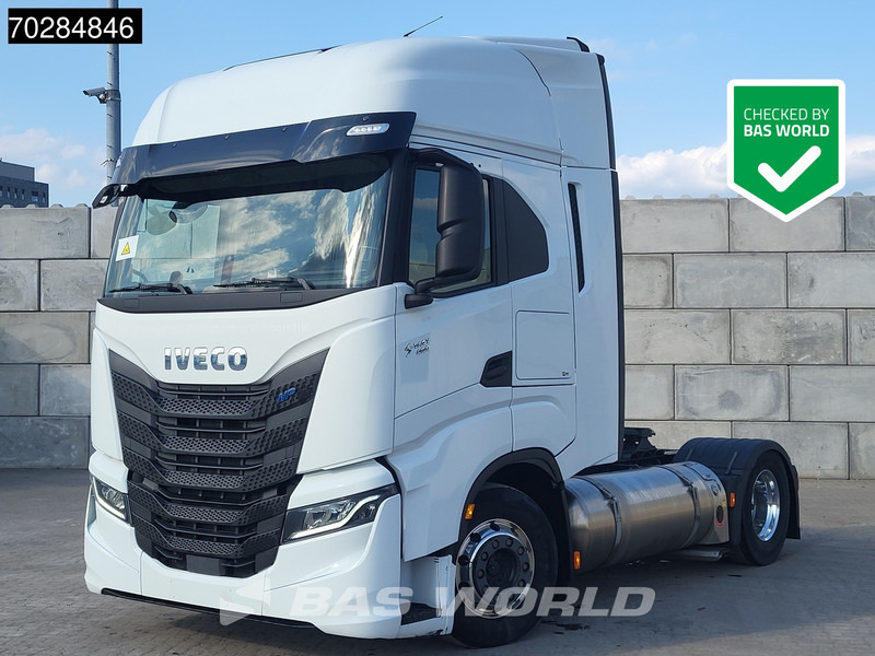 Iveco S-Way 460 S-Way 4X2 Retarder 2x LNG Tanks Navi ACC Alcoa's - Tahač: obrázek 1 Iveco S-Way 460 S-Way 4X2 Retarder 2x LNG Tanks Navi ACC Alcoa's - Tahač: obrázek 1