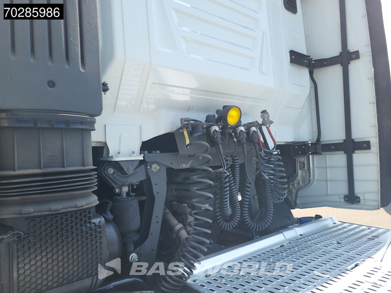 Iveco S-Way 490 4X2 Retarder Standklima 2xTanks Navi ACC LED Euro 6 leasing Iveco S-Way 490 4X2 Retarder Standklima 2xTanks Navi ACC LED Euro 6: obrázek 12