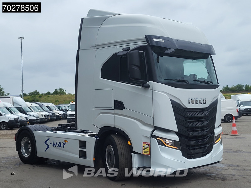 Iveco S-Way 570 S-Way 4X2 Retarder 2x Tanks Standklima Navi Alcoa's - Tahač: obrázek 3 Iveco S-Way 570 S-Way 4X2 Retarder 2x Tanks Standklima Navi Alcoa's - Tahač: obrázek 3