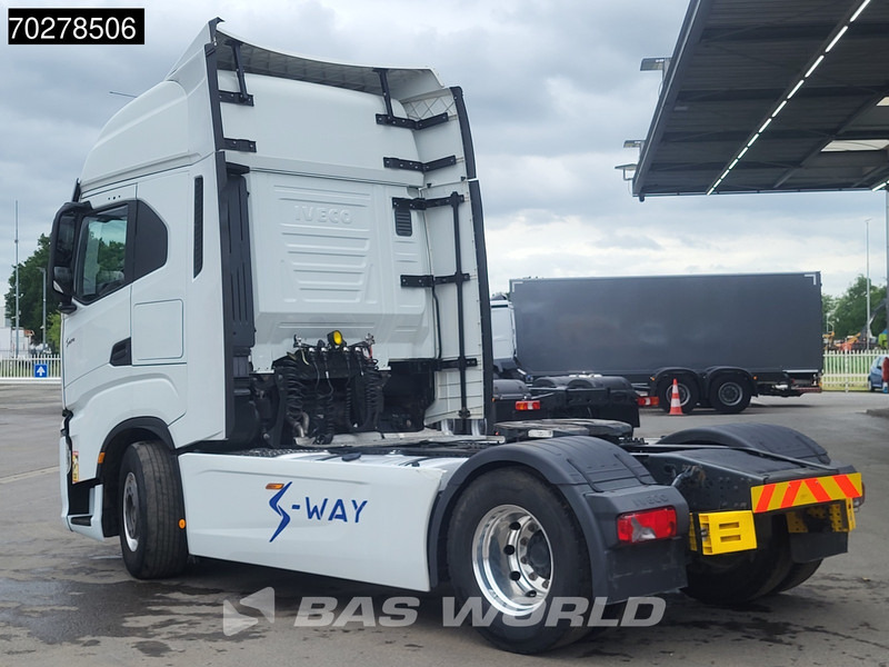 Iveco S-Way 570 S-Way 4X2 Retarder 2x Tanks Standklima Navi Alcoa's - Tahač: obrázek 2 Iveco S-Way 570 S-Way 4X2 Retarder 2x Tanks Standklima Navi Alcoa's - Tahač: obrázek 2