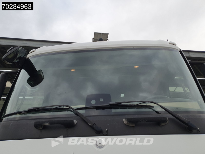 Tahač Mercedes-Benz Actros 1845 4X2 ClassicSpace Retarder Euro 6: obrázek 7 Tahač Mercedes-Benz Actros 1845 4X2 ClassicSpace Retarder Euro 6: obrázek 7