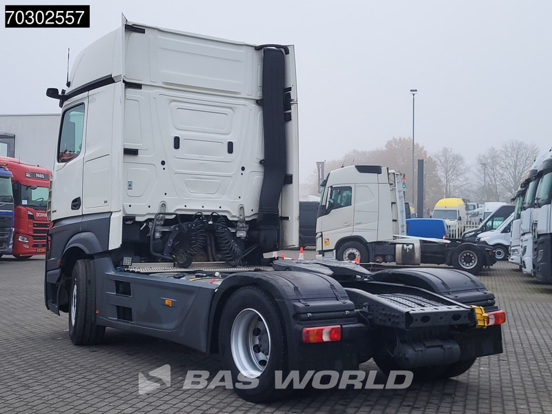 Mercedes-Benz Actros 1845 4X2 GigaSpace Retarder MirrorCam Navi Euro 6 - Tahač: obrázek 2 Mercedes-Benz Actros 1845 4X2 GigaSpace Retarder MirrorCam Navi Euro 6 - Tahač: obrázek 2