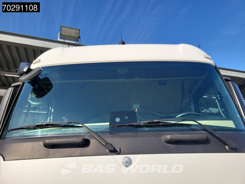 Tahač Mercedes-Benz Actros 1845 4X2 StreamSpace Retarder 2xTanks Euro 6: obrázek 7 Tahač Mercedes-Benz Actros 1845 4X2 StreamSpace Retarder 2xTanks Euro 6: obrázek 7