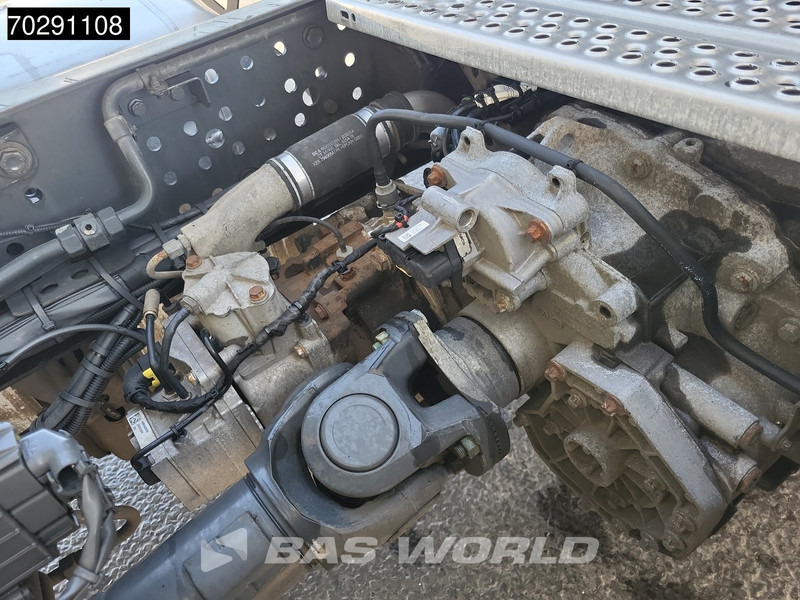 Tahač Mercedes-Benz Actros 1845 4X2 StreamSpace Retarder 2xTanks Euro 6: obrázek 17 Tahač Mercedes-Benz Actros 1845 4X2 StreamSpace Retarder 2xTanks Euro 6: obrázek 17