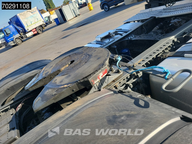 Tahač Mercedes-Benz Actros 1845 4X2 StreamSpace Retarder 2xTanks Euro 6: obrázek 15 Tahač Mercedes-Benz Actros 1845 4X2 StreamSpace Retarder 2xTanks Euro 6: obrázek 15