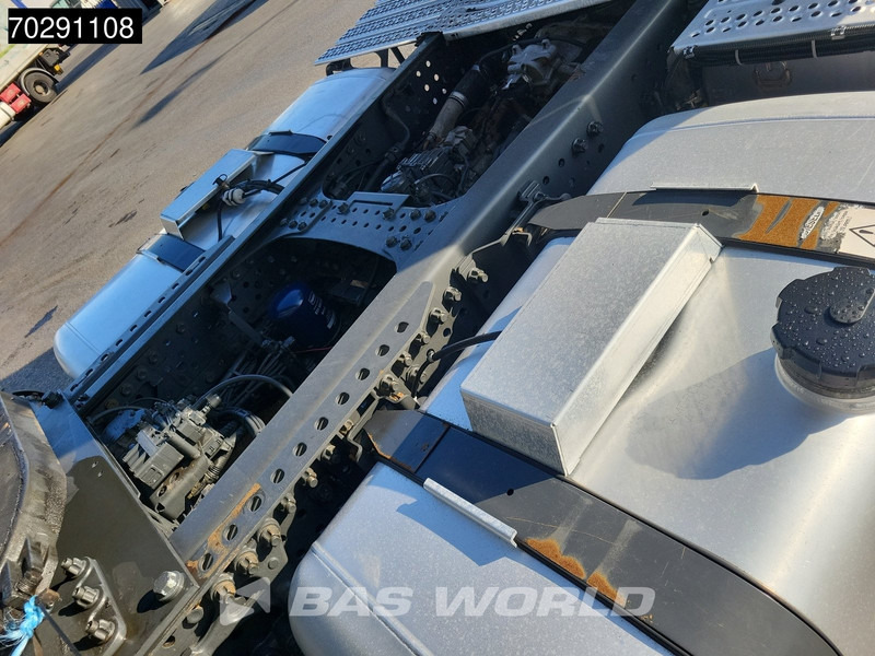 Tahač Mercedes-Benz Actros 1845 4X2 StreamSpace Retarder 2xTanks Euro 6: obrázek 16 Tahač Mercedes-Benz Actros 1845 4X2 StreamSpace Retarder 2xTanks Euro 6: obrázek 16