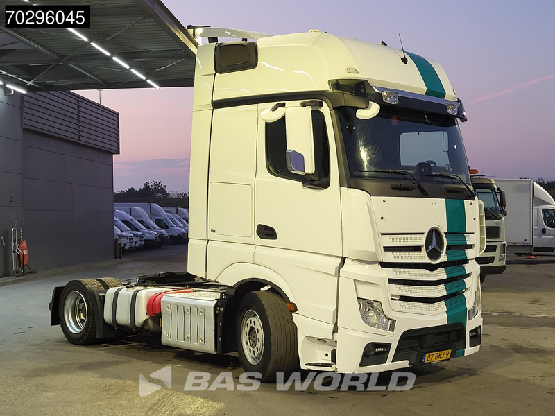 Mercedes-Benz Actros 1845 Actros 4X2 GigaSpace NL-Truck Mega 2xTanks Standklima ACC Euro 6 - Tahač: obrázek 3 Mercedes-Benz Actros 1845 Actros 4X2 GigaSpace NL-Truck Mega 2xTanks Standklima ACC Euro 6 - Tahač: obrázek 3