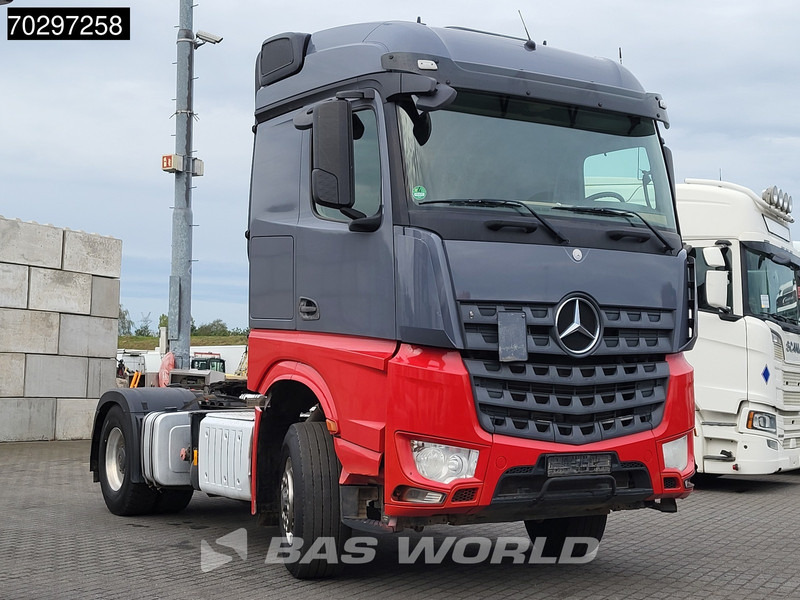 Mercedes-Benz Arocs 1845 Arocs 4X4 StreamSpace Retarder Hydrodrive Big-Axle Euro 6 - Tahač: obrázek 3 Mercedes-Benz Arocs 1845 Arocs 4X4 StreamSpace Retarder Hydrodrive Big-Axle Euro 6 - Tahač: obrázek 3
