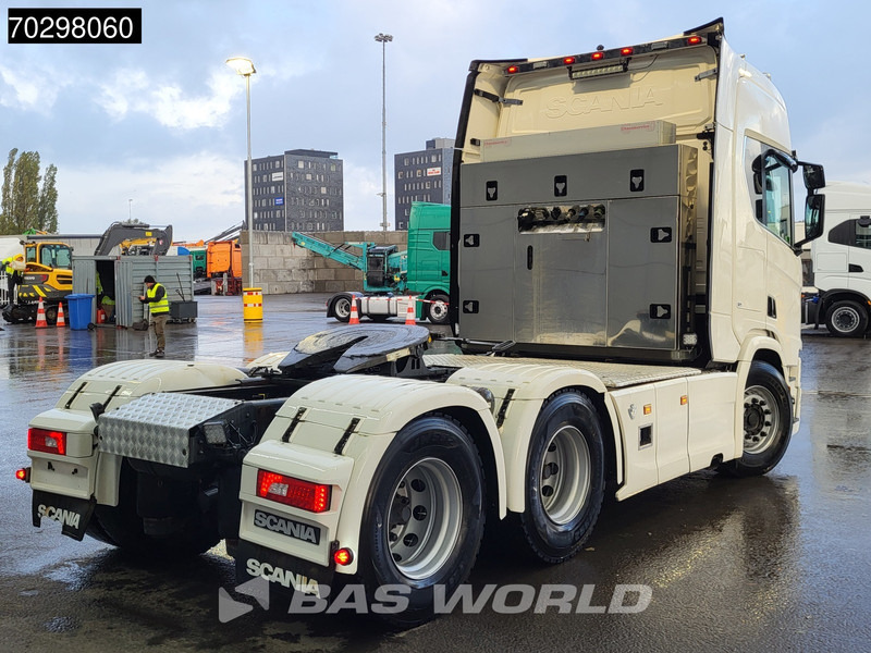 Scania R650 R 6X4 Full-Air! Retarder ACC Hydraulik Leder Navi Euro 6 - Tahač: obrázek 5 Scania R650 R 6X4 Full-Air! Retarder ACC Hydraulik Leder Navi Euro 6 - Tahač: obrázek 5