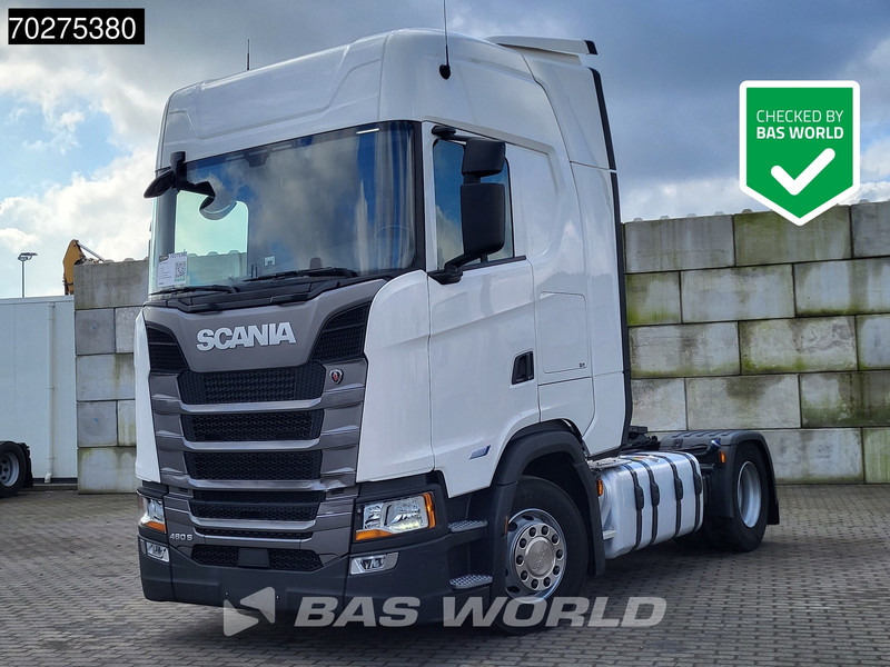 Tahač Scania S460 4X2 Retarder 2x Tanks ACC: obrázek 1