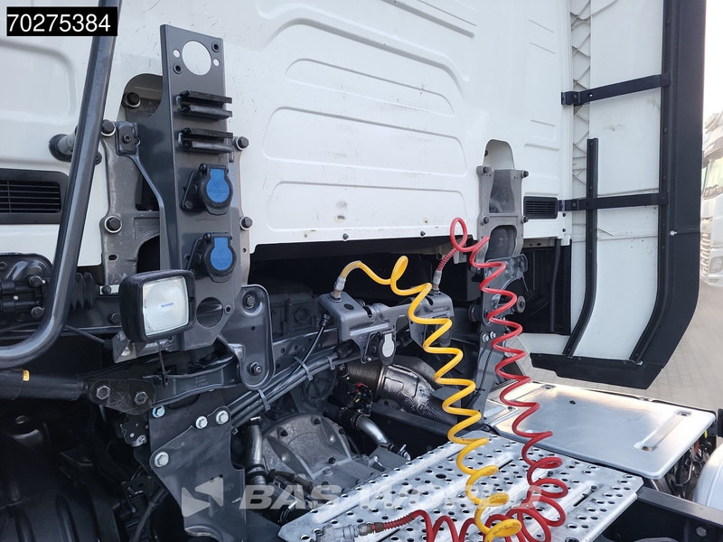 Scania S460 4X2 Retarder Euro 6 ACC 2x Tanks - Tahač: obrázek 5 Scania S460 4X2 Retarder Euro 6 ACC 2x Tanks - Tahač: obrázek 5