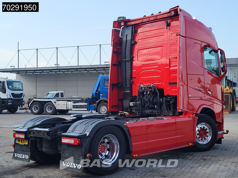 Volvo FH12 500 FH 4X2 NL-Truck 2xTanks Euro 6 - Tahač: obrázek 5 Volvo FH12 500 FH 4X2 NL-Truck 2xTanks Euro 6 - Tahač: obrázek 5