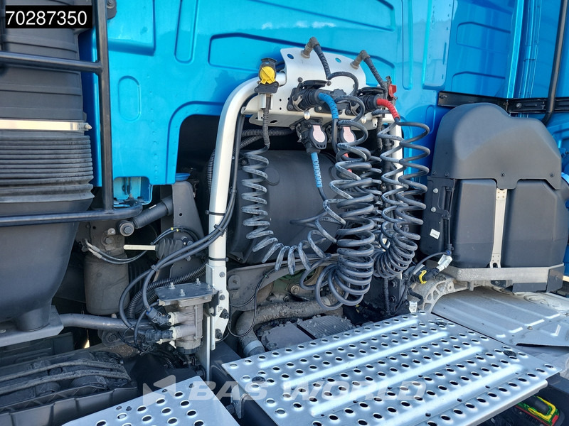 Volvo FH16 650 4X2 XL Retarder Full-Air VDS I-ParkCool Leather Alcoa's - Tahač: obrázek 5 Volvo FH16 650 4X2 XL Retarder Full-Air VDS I-ParkCool Leather Alcoa's - Tahač: obrázek 5