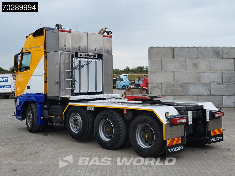 Volvo FH16 700 FH16 8X4 90T! Retarder Big-Axle Lift+Lenkachse Euro 5 - Tahač: obrázek 2 Volvo FH16 700 FH16 8X4 90T! Retarder Big-Axle Lift+Lenkachse Euro 5 - Tahač: obrázek 2
