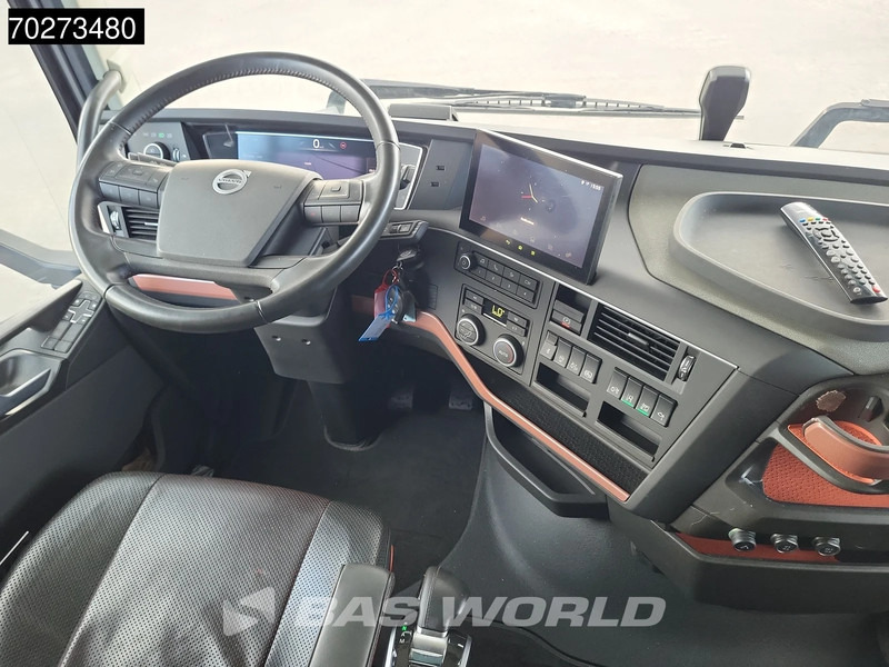 Tahač Volvo FH16 750 4X2 NL-Truck APK 08-2026! XL 2x Tanks Standklima ACC Alcoa's LED: obrázek 18 Tahač Volvo FH16 750 4X2 NL-Truck APK 08-2026! XL 2x Tanks Standklima ACC Alcoa's LED: obrázek 18