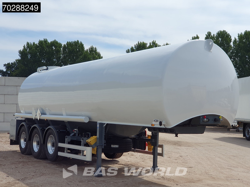 Tanker Solutions CLP-36/1 New! 36.000 L Fuel Tank Liftachse - Cisternový návěs: obrázek 3 Tanker Solutions CLP-36/1 New! 36.000 L Fuel Tank Liftachse - Cisternový návěs: obrázek 3