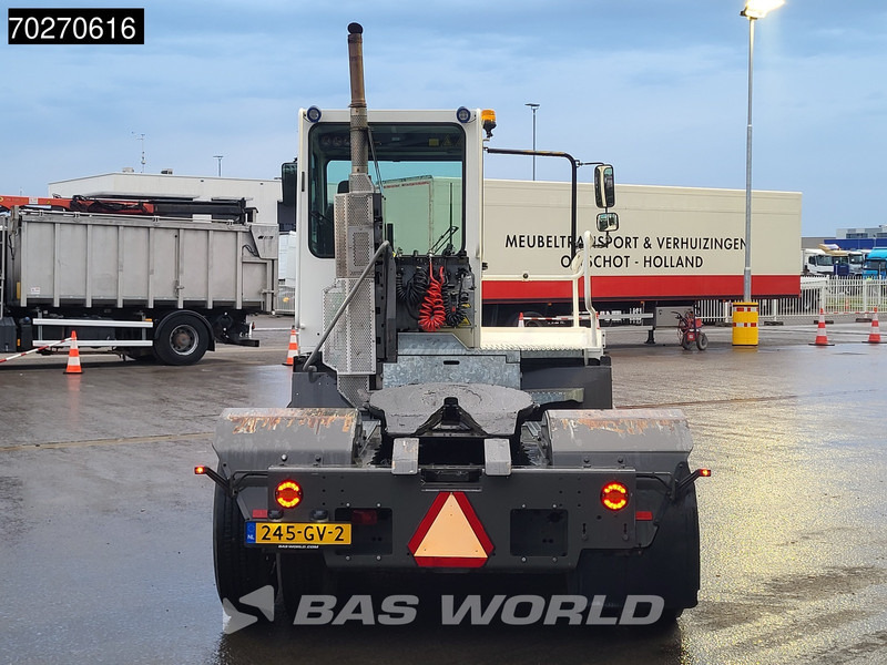 Terberg YT182 4X2 - Terminálový traktor: obrázek 5 Terberg YT182 4X2 - Terminálový traktor: obrázek 5