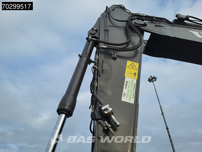 Pásové rýpadlo Volvo EC300 E L: obrázek 10