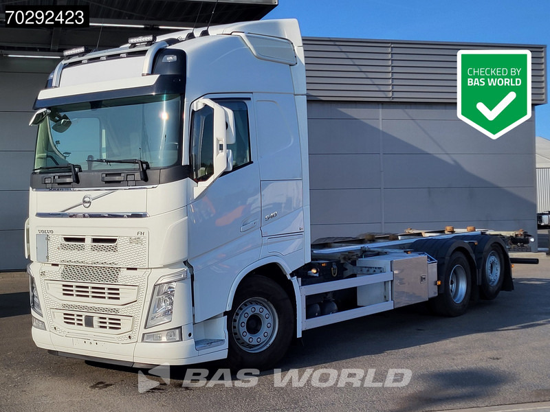 Volvo FH 540 FH 6X2 Retarder Lift-Axle ACC Xenon Euro 6 - Kontejnérový podvozek/ Výměnná nástavba: obrázek 1 Volvo FH 540 FH 6X2 Retarder Lift-Axle ACC Xenon Euro 6 - Kontejnérový podvozek/ Výměnná nástavba: obrázek 1