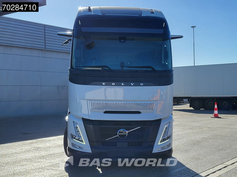 Volvo FH 62 R AERO 6X2 NEW Horsetruck chassis Lift+Lenkachse Dynamic Steering Mirror cam Euro 6 - Podvozek s kabinou: obrázek 5 Volvo FH 62 R AERO 6X2 NEW Horsetruck chassis Lift+Lenkachse Dynamic Steering Mirror cam Euro 6 - Podvozek s kabinou: obrázek 5