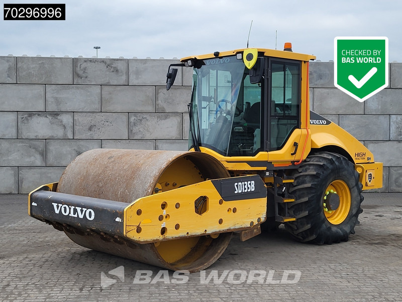 Volvo SD135 B A/C - Válec: obrázek 1 Volvo SD135 B A/C - Válec: obrázek 1