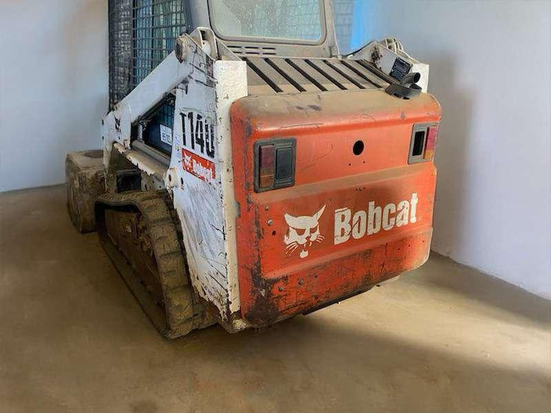 Bobcat T140 - Smykem řízený nakladač pásový: obrázek 2 Bobcat T140 - Smykem řízený nakladač pásový: obrázek 2
