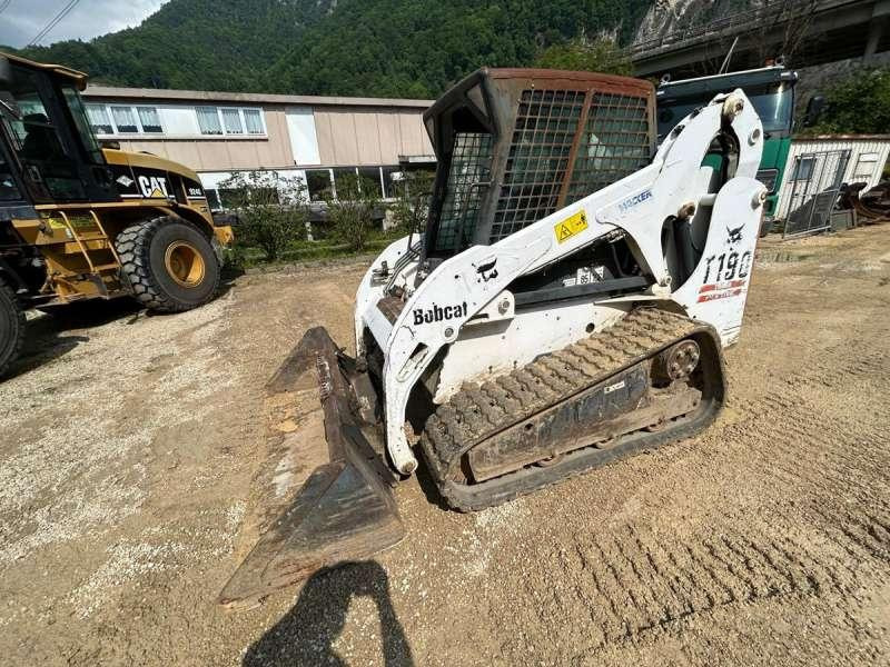 Bobcat T190 - Smykem řízený nakladač pásový: obrázek 2 Bobcat T190 - Smykem řízený nakladač pásový: obrázek 2