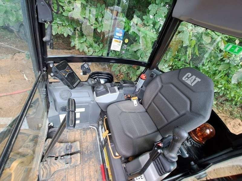 Caterpillar 302 - Mini rýpadlo: obrázek 4 Caterpillar 302 - Mini rýpadlo: obrázek 4