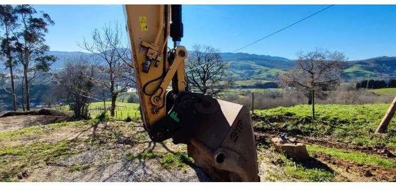 Caterpillar 320E LRR - Pásové rýpadlo: obrázek 5 Caterpillar 320E LRR - Pásové rýpadlo: obrázek 5