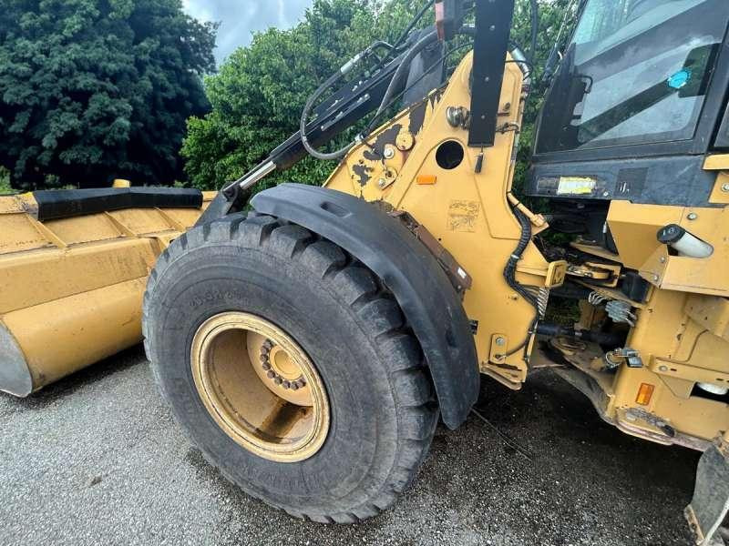 Kolový nakladač Caterpillar 924G: obrázek 46