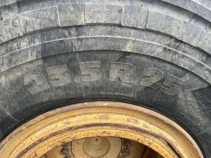 Kolový nakladač Caterpillar 962G: obrázek 19