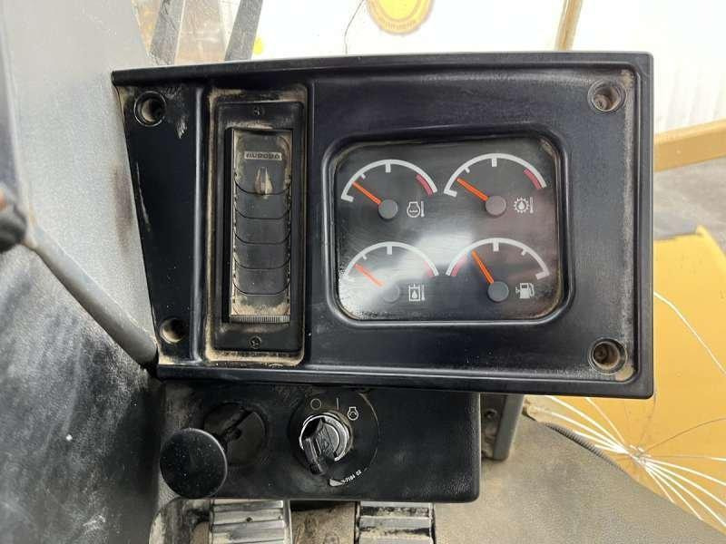 Kolový nakladač Caterpillar 962G: obrázek 26