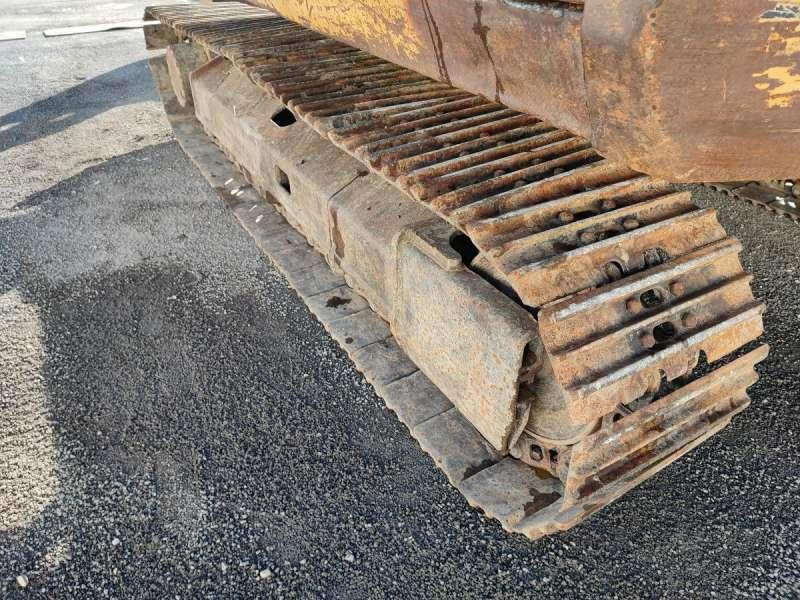 Pásové rýpadlo Caterpillar E120B: obrázek 26