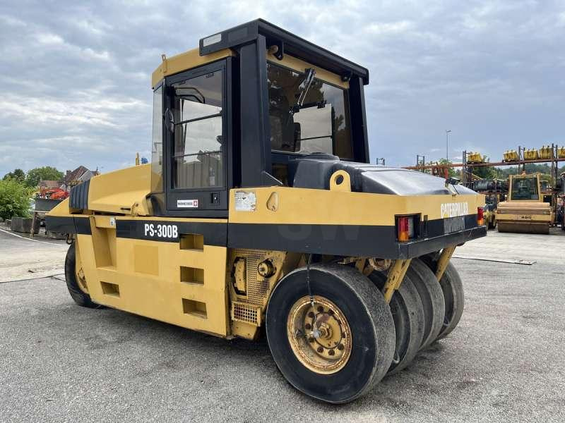 Caterpillar PS300B - Pneumatikový válec: obrázek 5 Caterpillar PS300B - Pneumatikový válec: obrázek 5